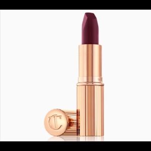 Charlotte Tilbury lipstick Gladstone Berry